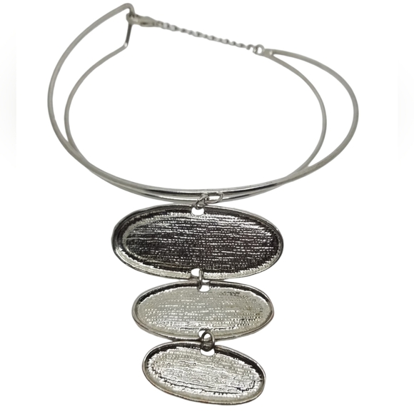 VINTAGE SILVERTONE GEOMETRIC SHAPES PENDANT COLLAR STATEMENT NECKLACE - Picture 5 of 5